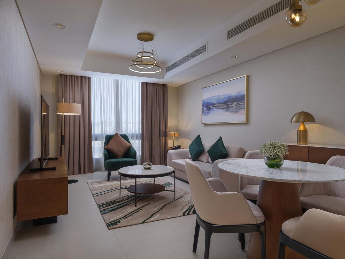 Doubletree By Hilton Muscat Qurum 外观 照片
